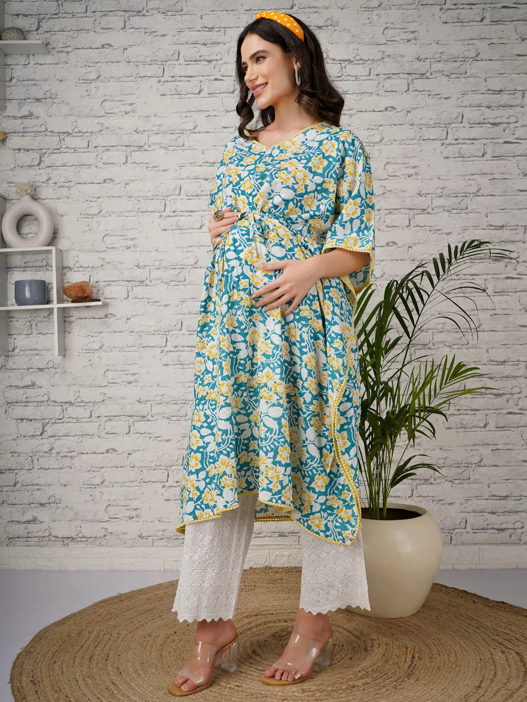 ALIA - BLUE AND WHITE GEOMETRIC PRINT MATERNITY KAFTAN SET WITH EMBROI