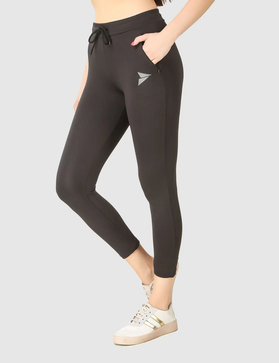 Fitinc Activewear Black Trackpant for Women