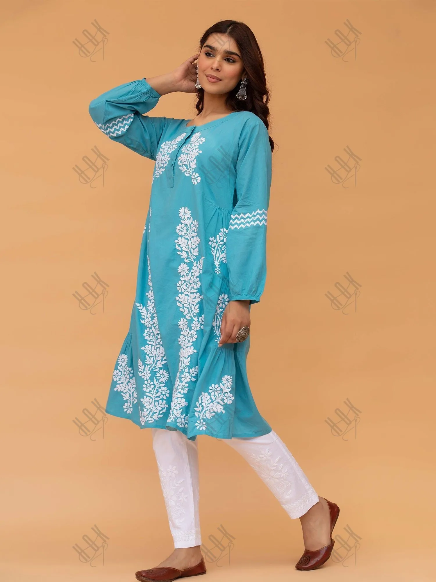 Saba Chikankari kurta in cotton - Sky Blue